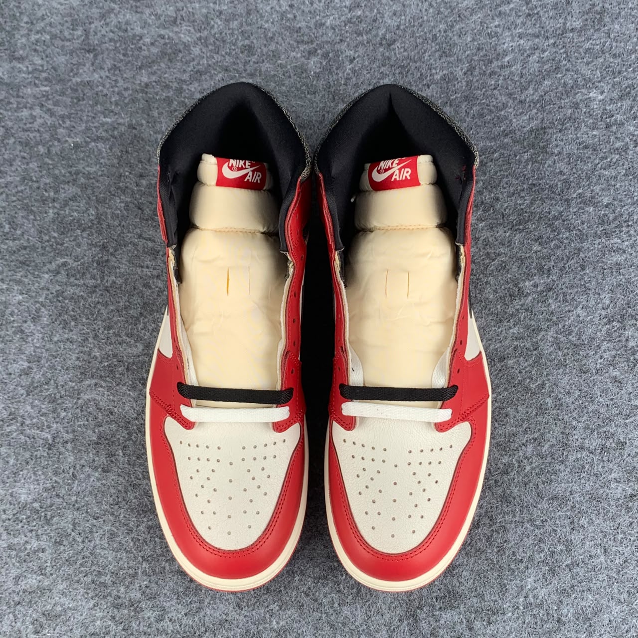 Air Jordan 1 Retro High OG 'Lost & Found'
