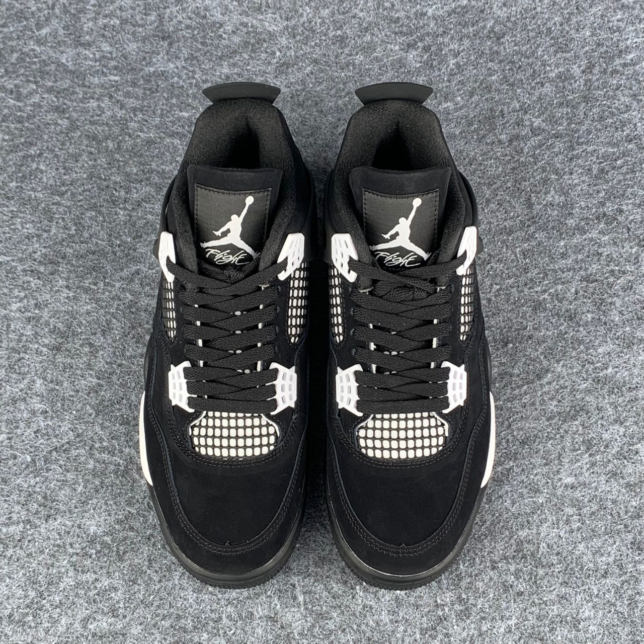 Air Jordan 4 Retro 'White Thunder'