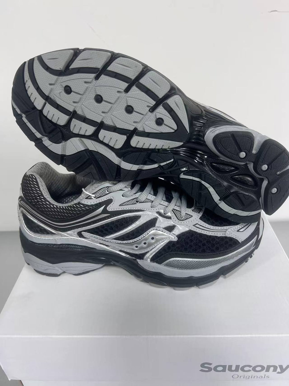 Cross border foreign trade wholesale Saucony PROGRIDOMNI full engine 9 running shoes shock-absorbing men's shoes low cut (2)