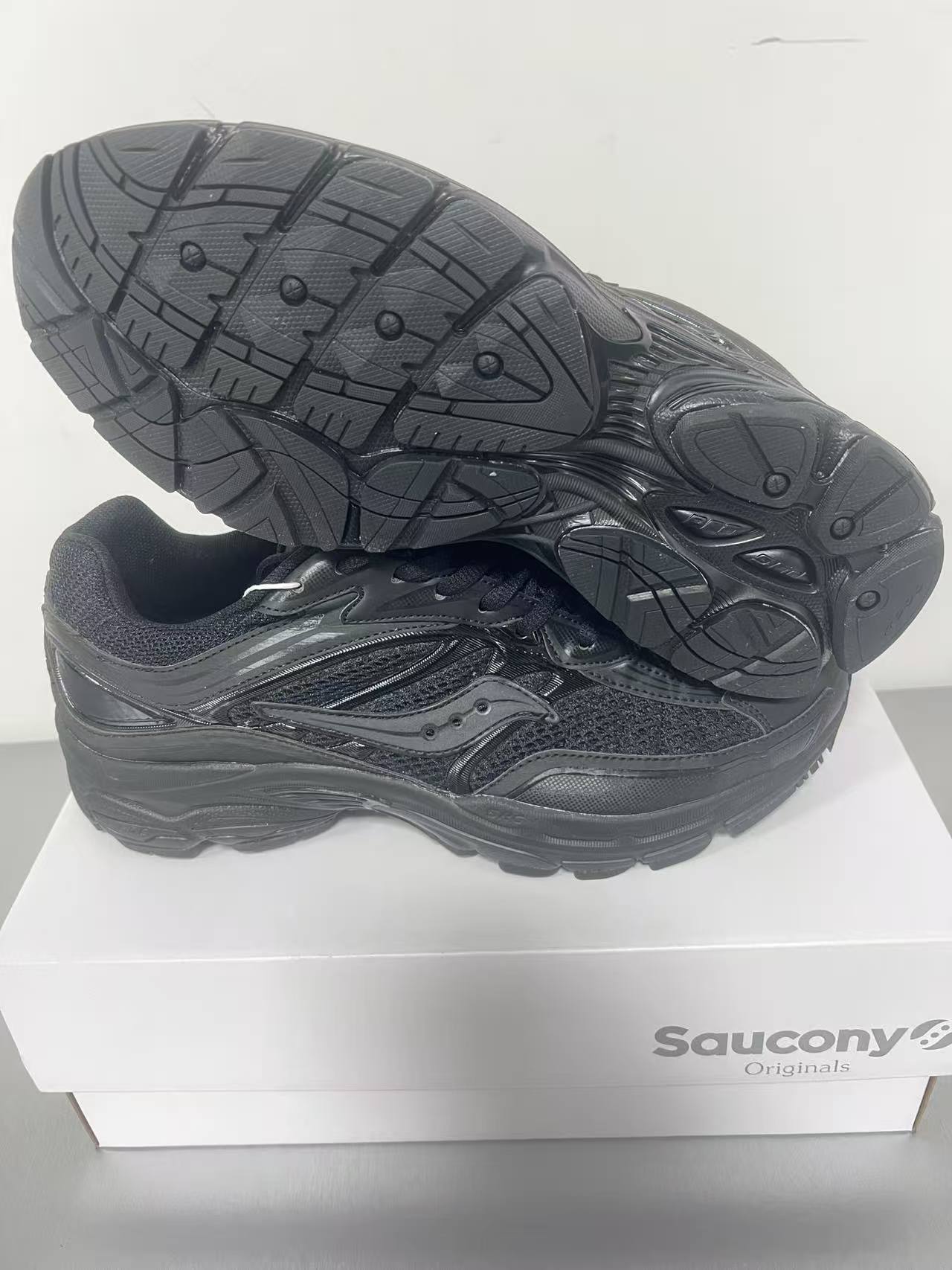 Cross border foreign trade wholesale Saucony PROGRIDOMNI full engine 9 running shoes shock-absorbing men's shoes low cut (1)