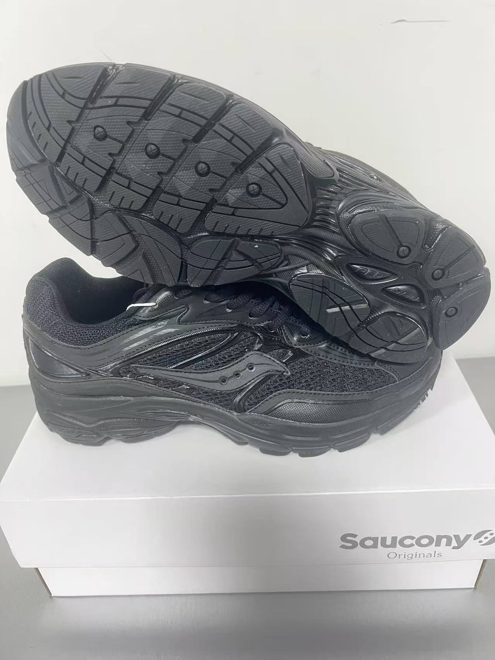Cross border foreign trade wholesale Saucony PROGRIDOMNI full engine 9 running shoes shock-absorbing men's shoes low cut (1)